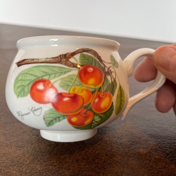 Portmeirion Pomona Footed Cup - The Romantic Breakfast Cup - Picture 7 of 7